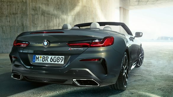 BMW 8er Cabrio Heck von rechts