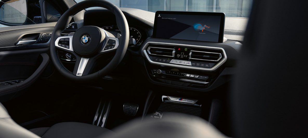 BMW X4 M40i G02 LCI 2021 Facelift Innenraum Cockpit
