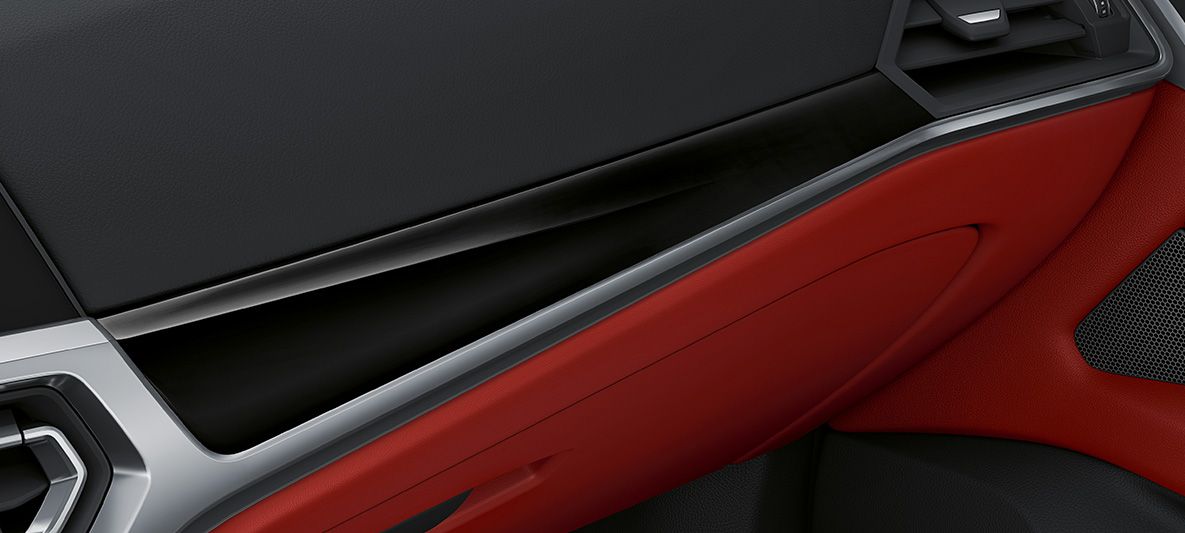 BMW Individual Interieurleisten Pianolack schwarz BMW 4er Gran Coupé G26 2021 Innenraum