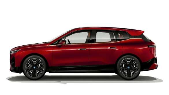 BMW iX Seitenansicht