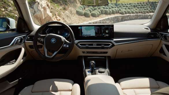 BMW i4 Cockpit