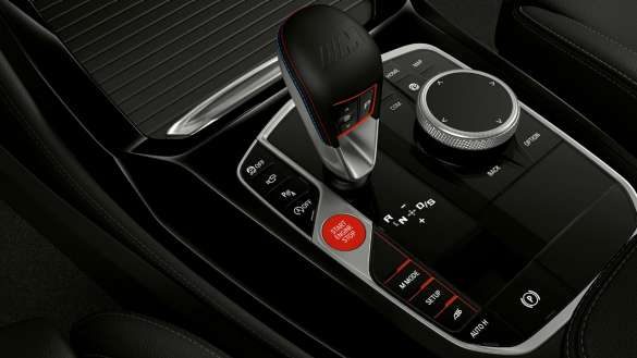 BMW X4 M Competition F98 LCI Facelift 2021 Interieurleisten M Gangwahlschalter Innenraum