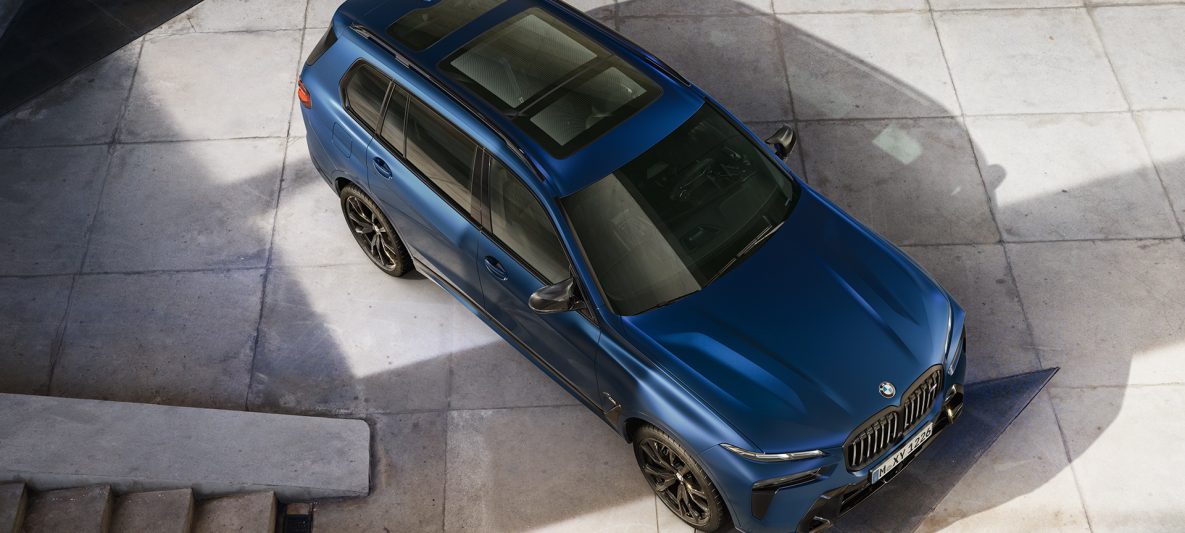 GROSSZÜGIGE FLÄCHENSPRACHE UND SICHTBARE GERÄUMIGKEIT.