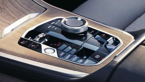 x7-2022-glasapplikation