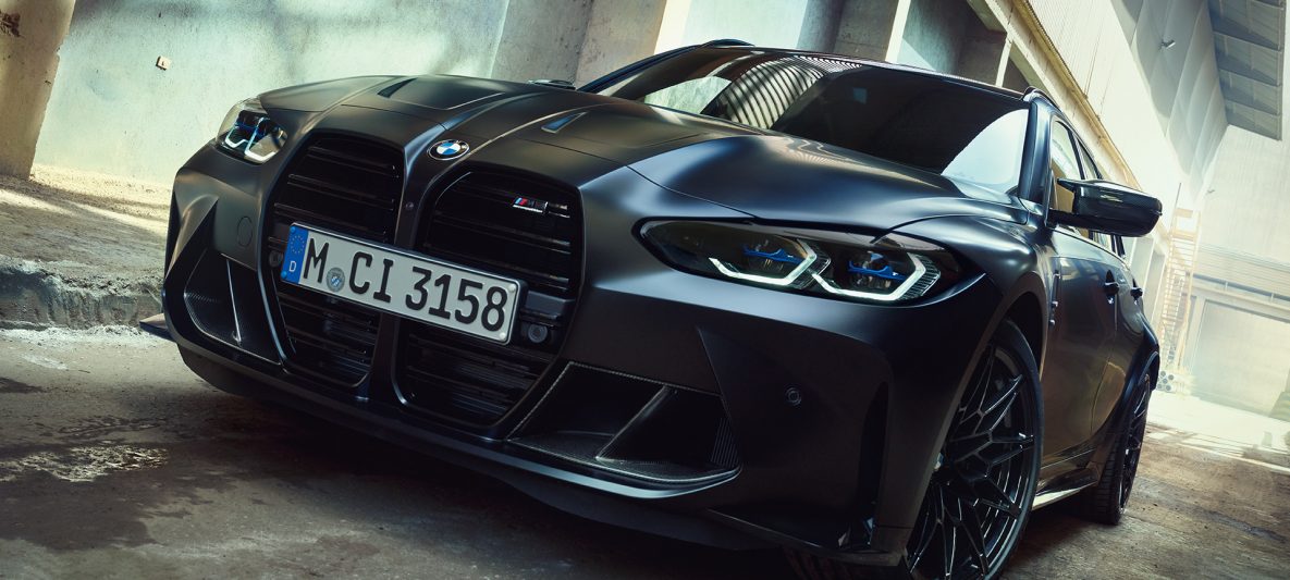 BMW M3 Competition Touring G81 BMW Individual Frozen Black metallic M Design Dreiviertel Frontansicht
