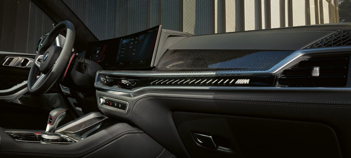 BMW X5 M Competition F95 2023 Cockpit und Technologien