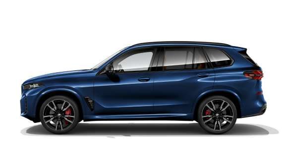 BMW X5 M60i xDrive G05 MP Dreiviertel-Frontansicht stehend