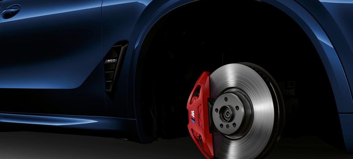 BMW X5 M60i xDrive G05 MP M Sportbremse Nahaufnahme