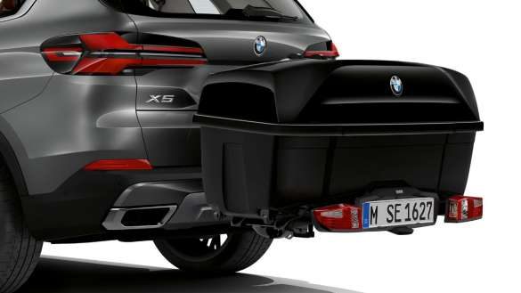 BMW X5 M60i xDrive G05 MP BMW Heckbox Nahaufnahme