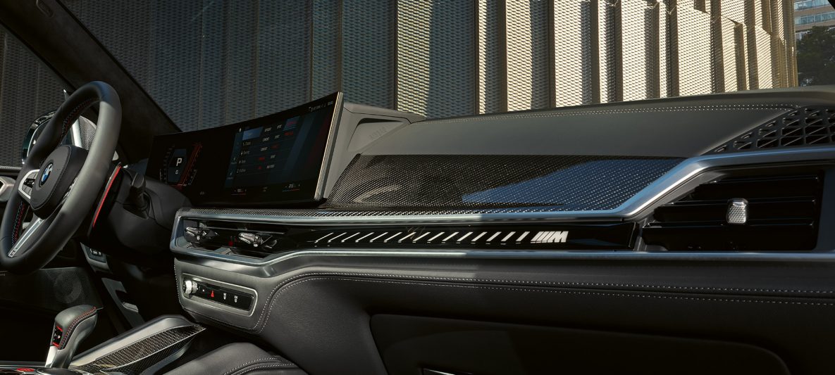 BMW X5 M Competition F95 2023 M spezifische Anzeigen Curved Display