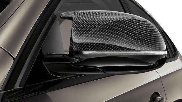 BMW X6 M60i xDrive G06 MP M Außenspiegelkappe Carbon Nahaufnahme