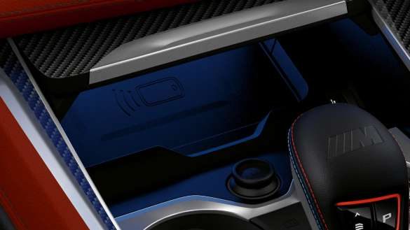 BMW X6 M Competition F96 2023 Wireless Charging Ablage