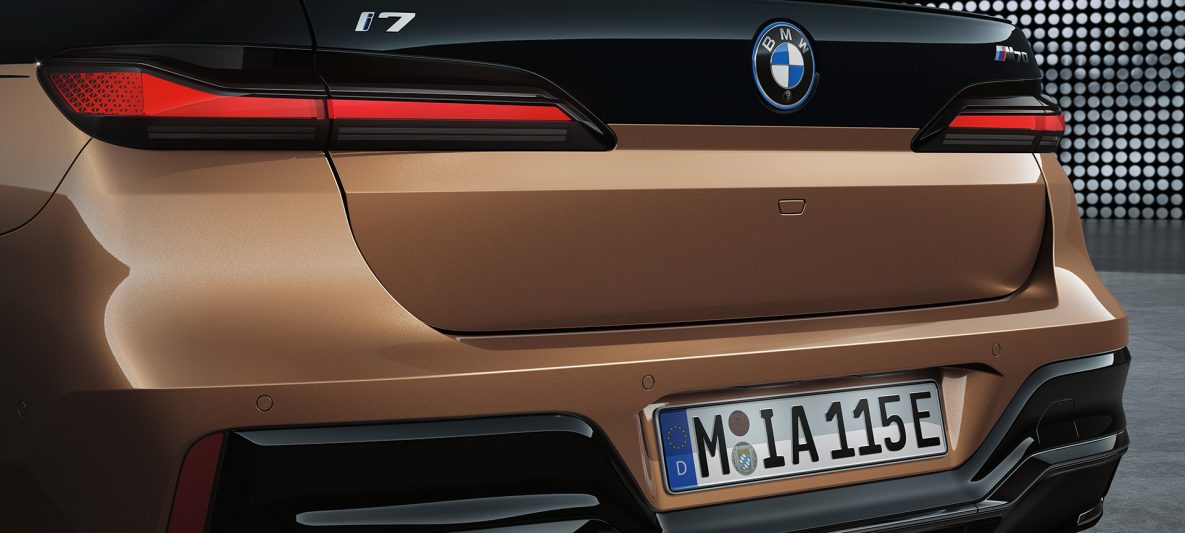 BMW i7 M70 xDrive Limousine G70 M Heckspoiler