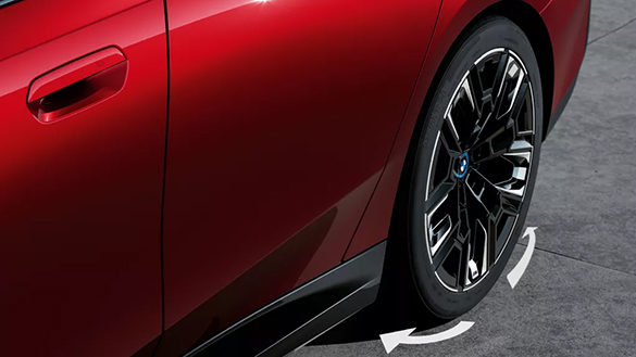 BMW i5 M60 xDrive Integral-Aktivlenkung